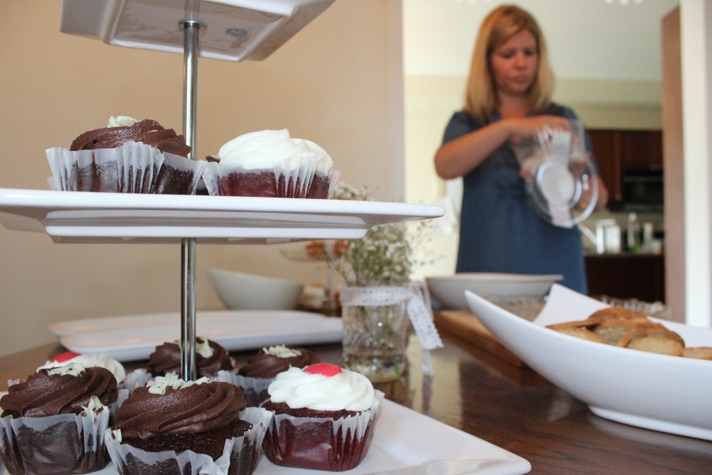 Serve a variety of gourmet cupcakes to cap off the perfect afternoon bridal shower. 